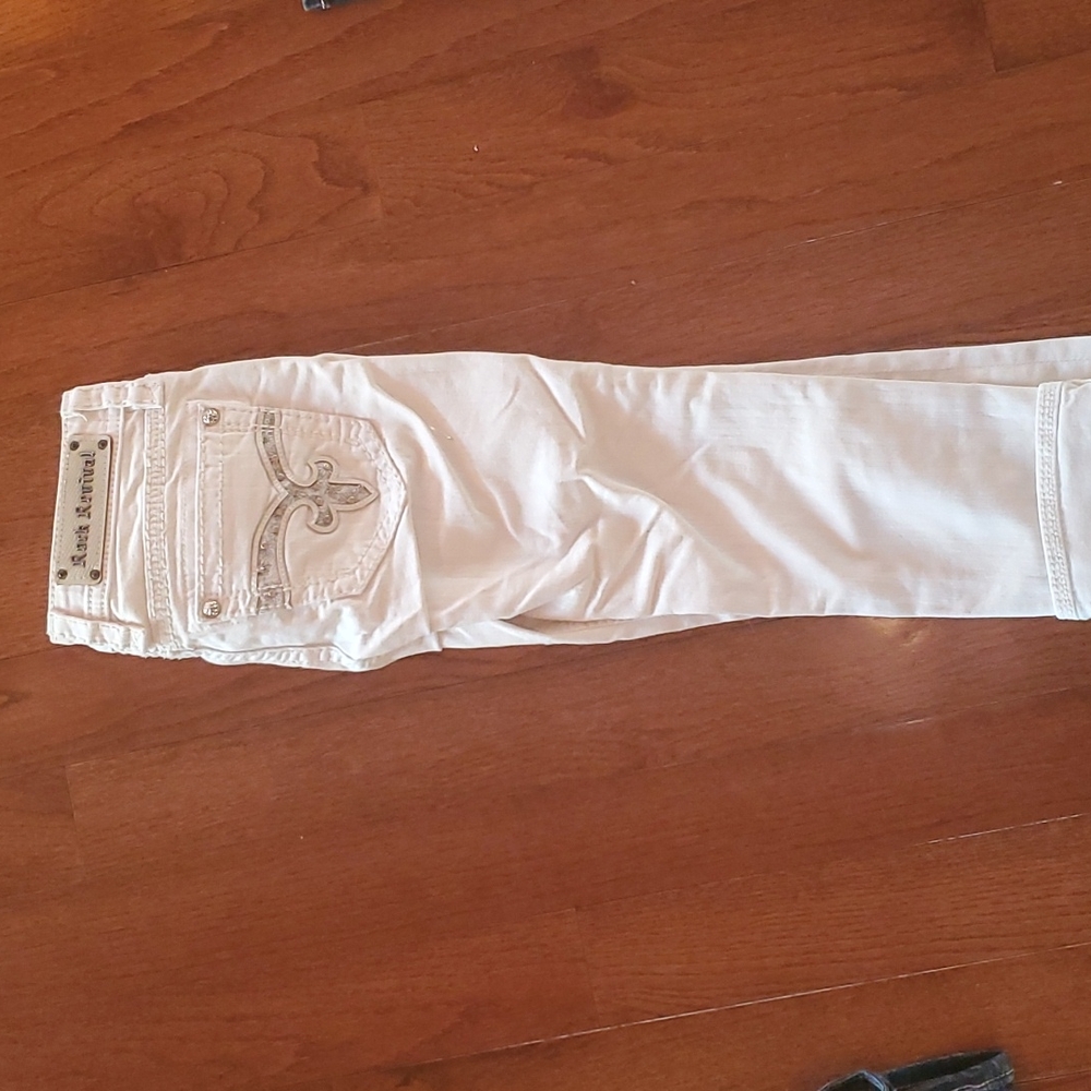 Rock Revival white capri. Size 27
